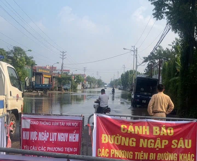Video: Các phương tiện di chuyển trên cao tốc Hà Nội - Thái Nguyên. (Nguồn: PLO)
