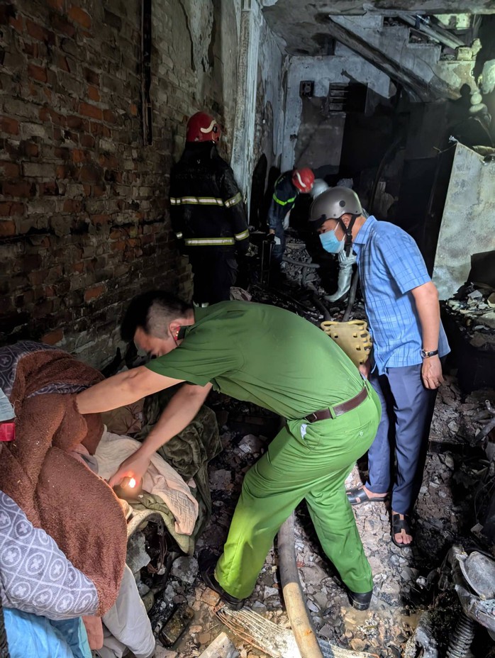 5 nạn nhân được tìm thấy trong ngôi nhà. Ảnh: Công an cung cấp