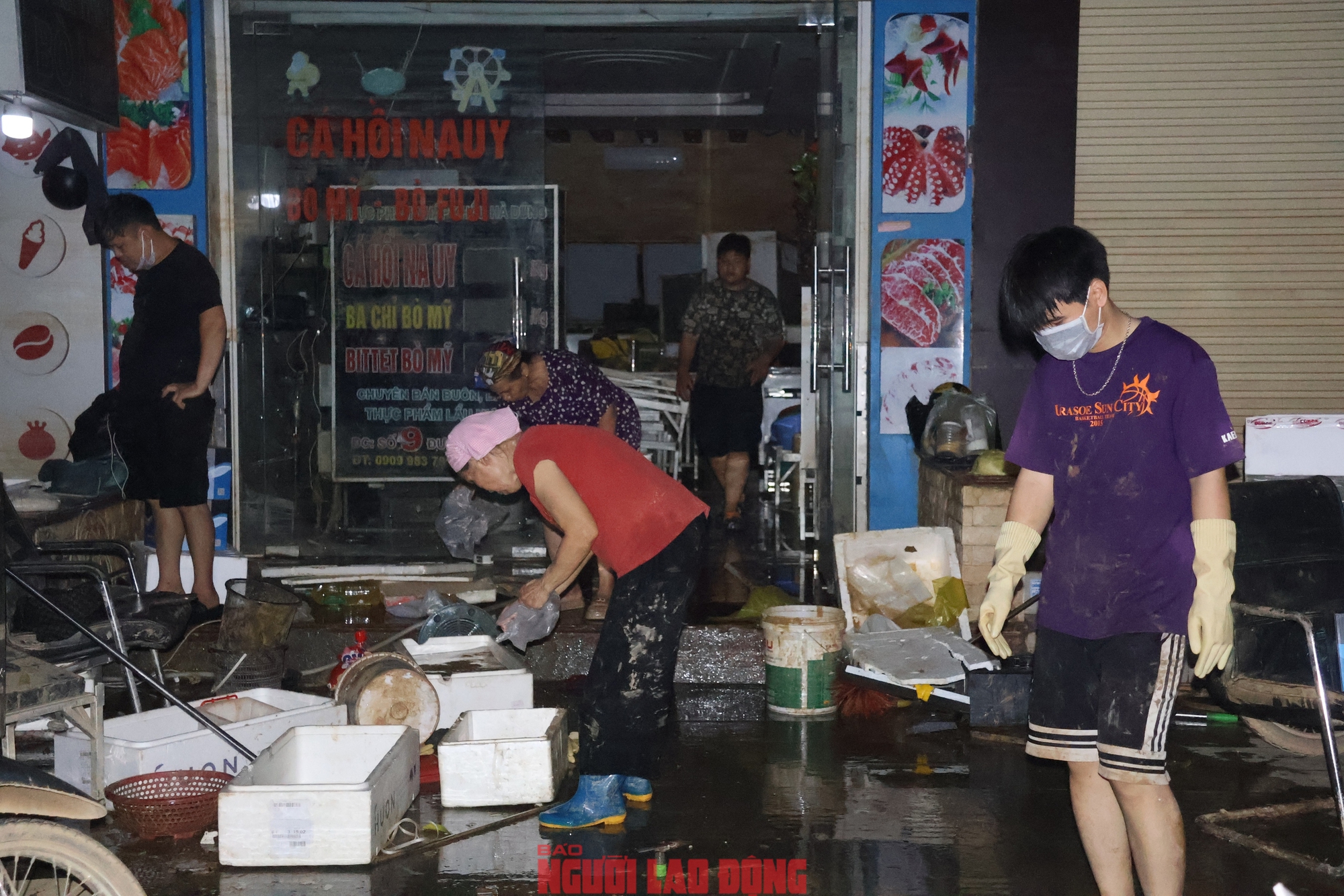 VIDEO: Nhiều tài sản, cửa hàng của người dân Thái Nguyên amp;#34;chả còn gìamp;#34; sau trận ngập lụt lịch sử - 11