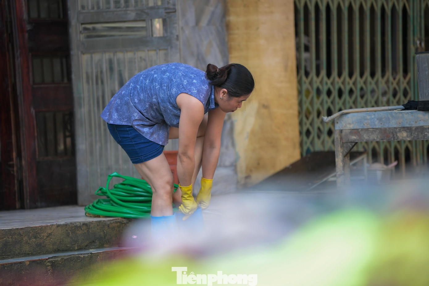 Chợ đầu mối Thái Nguyên ngổn ngang sau lũ, tiểu thương tất bật dọn dẹp - 14