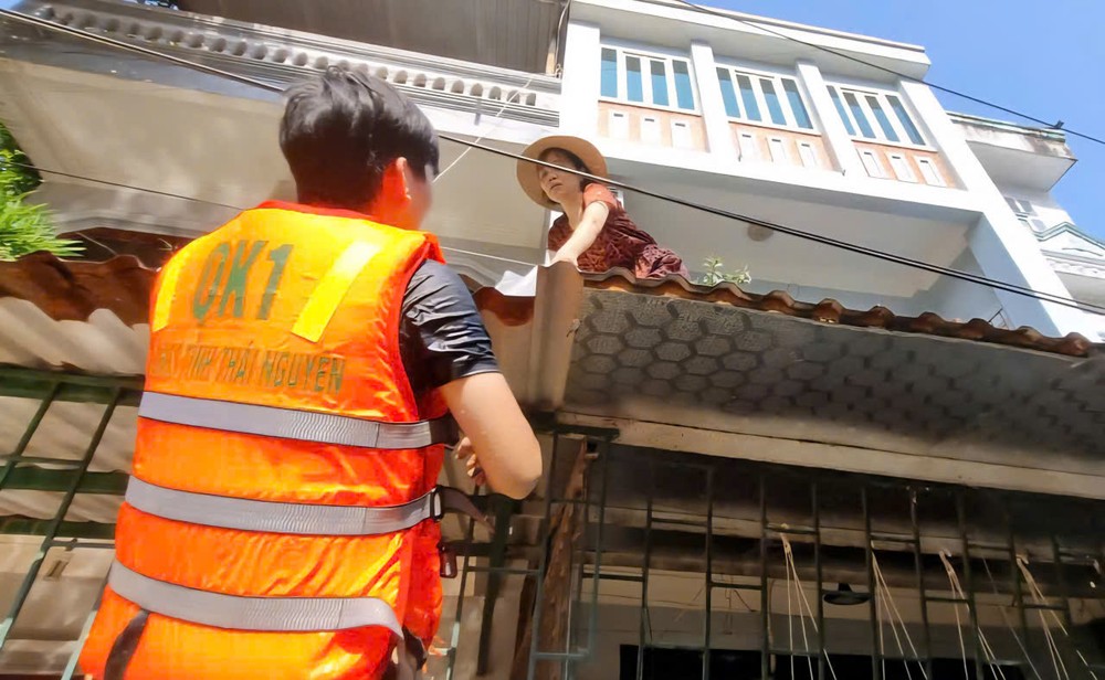 Toàn cảnh trận lũ phía Bắc: Nước đã về sông nhưng cuộc sống thì... - 17