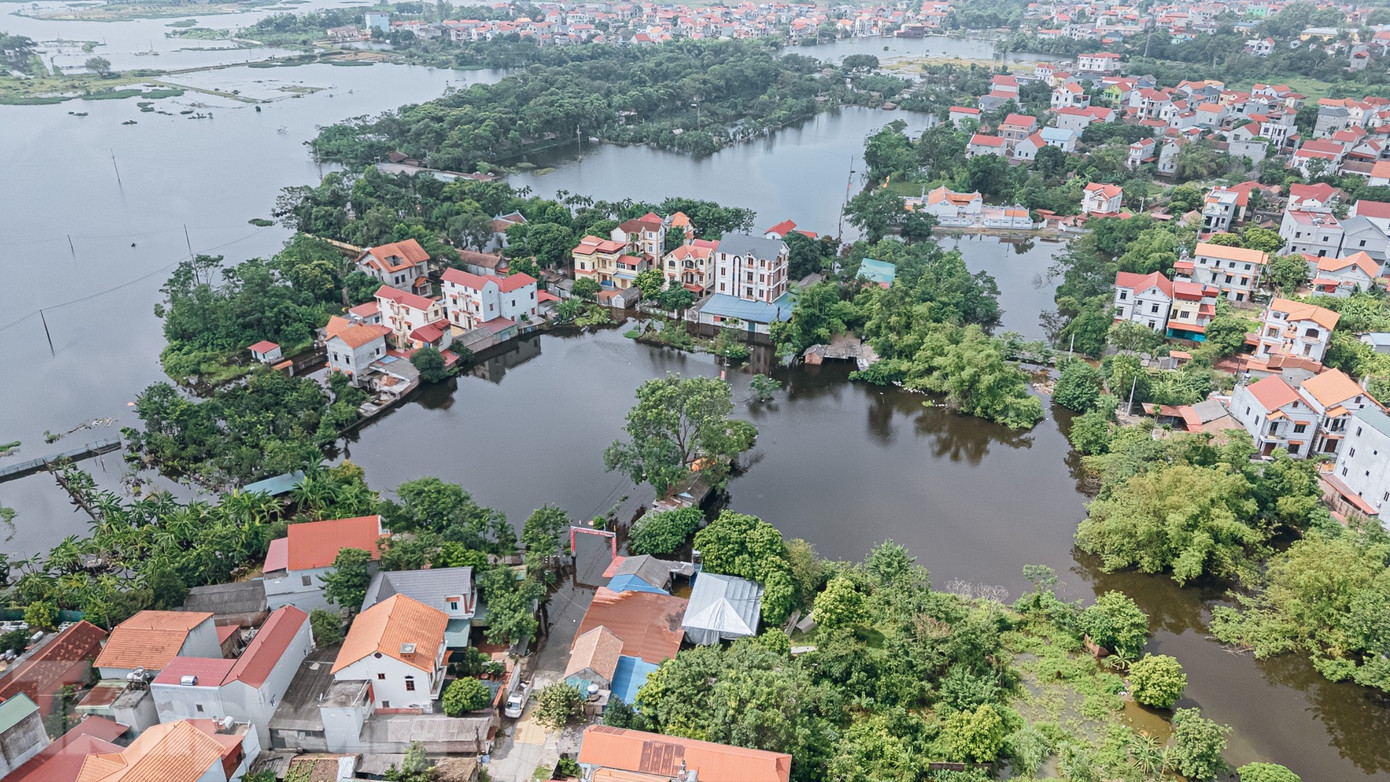 Đến ngày 13/10, nước tại các xã bị ngập sâu như Đa Phúc, Trung Giã (Hà Nội) đã rút, chỉ còn ngập ở một vài điểm trũng.