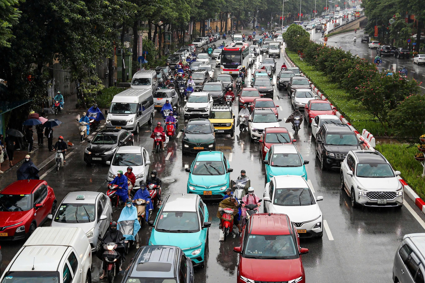 img src/upload/4-2025/images/2025-10-14/1760417065-tran-duy-hung-3-width1390height926.jpg width660 /