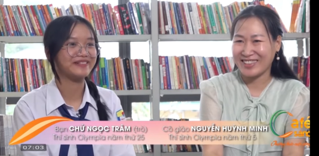 Cô trò cùng là thí sinh Đường lên đỉnh Olympia cách nhau 20 năm. Ảnh VTV