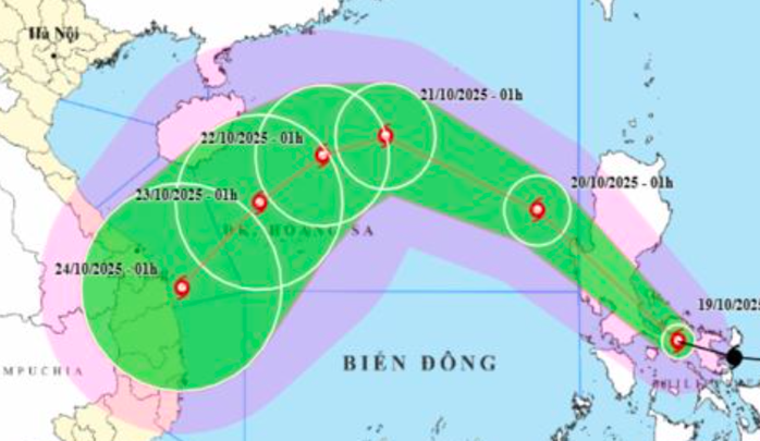 Dự báo đường đi của bão Fengshen thời điểm 1 giờ ngày 19-10. Ảnh: Trung tâm Dự báo khí tượng thủy văn quốc gia
