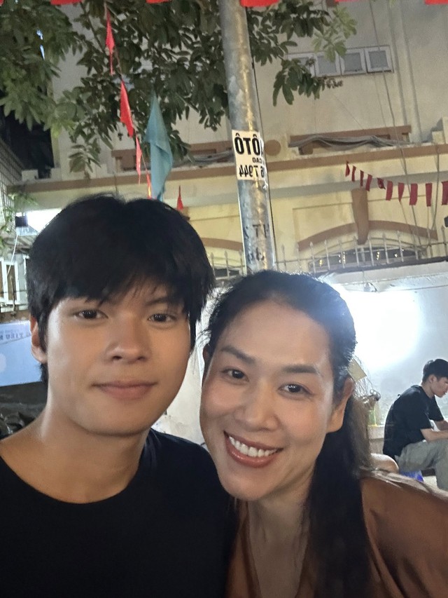 Con trai đạo diễn Trần Lực ở tuổi 17 sở hữu vẻ ngoài điển trai, theo nghề của bố - 8