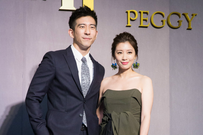 Tu Kiệt Khải và vợ, Giả Tịnh Văn. Ảnh: Weibo