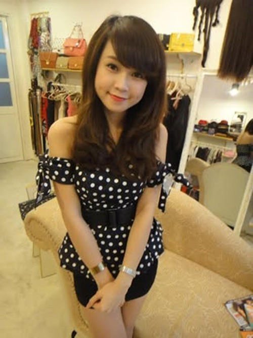 Nhan sắc Sam từ hot girl tuổi teen đến bà mẹ hai con vẫn xinh ngọt ngào - 4