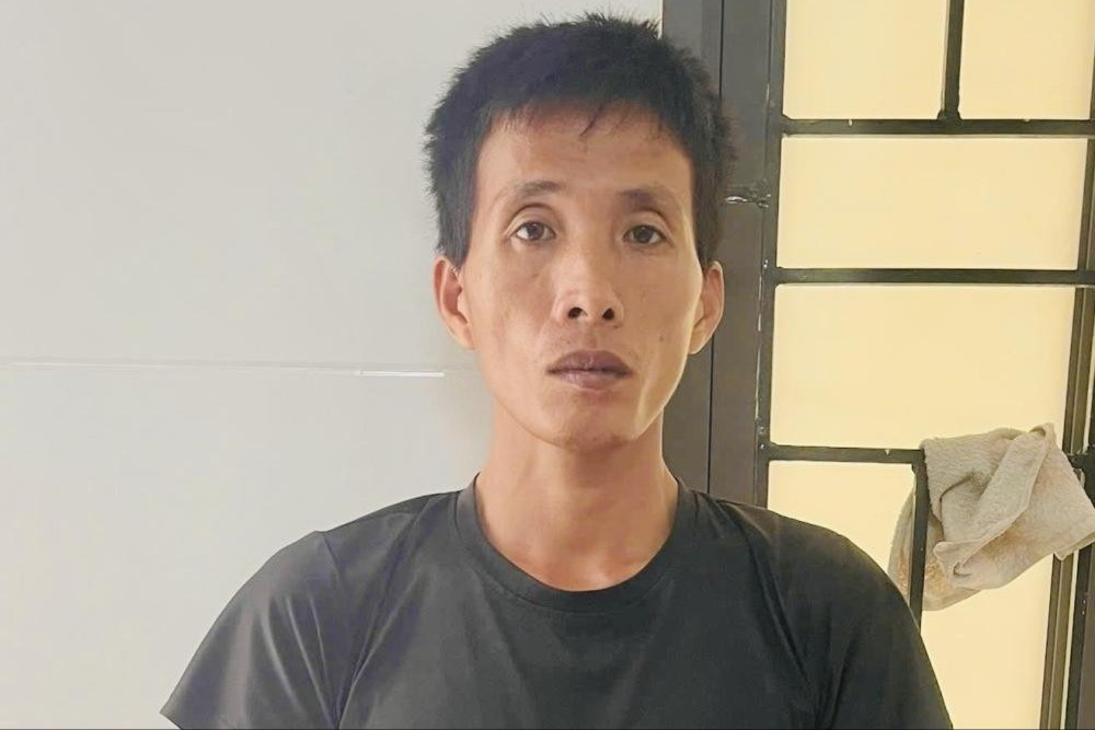 Bé gái ở Hà Tĩnh bị bạo hành với những vết thương chằng chịt trên người và cha dượng.