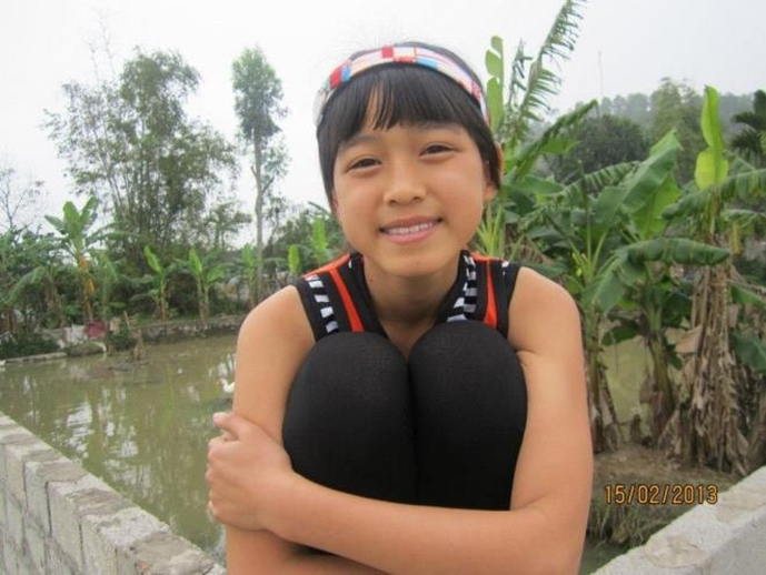Năm 2013, Đỗ Thị Hà lần đầu được chụp hình bằng máy ảnh. Lúc đó, cô 12 tuổi, làn da ngăm đen, gương mặt toát lên vẻ lanh lợi.