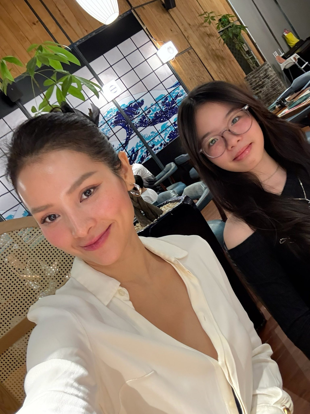 Phương Trinh Jolie và con gái giấu kín 9 năm gây sốt vì như hai chị em - 10