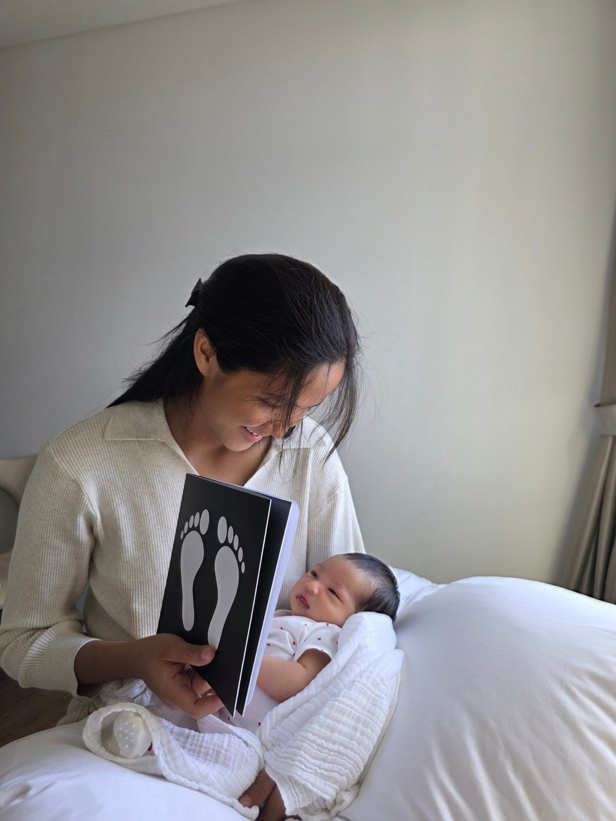 Cuộc sống làm mẹ bỉm sữa của Hoa hậu H’hen Niê - 5