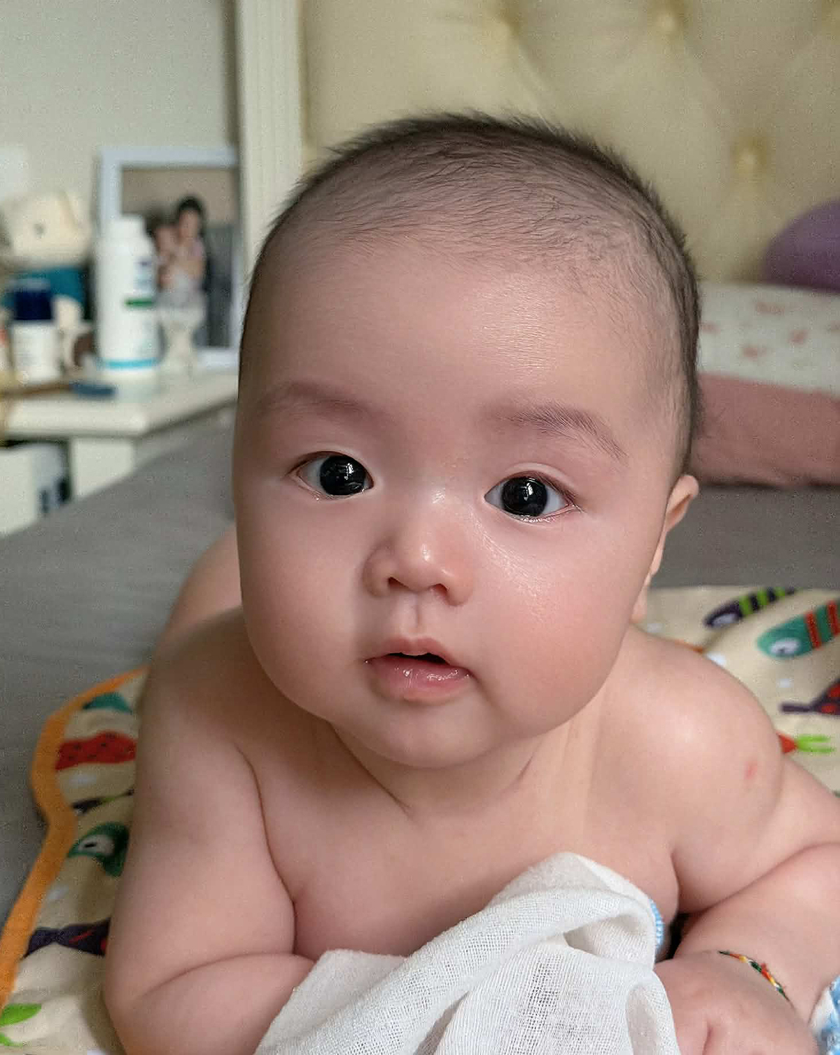 Con thứ ba kháu khỉnh của Trang Nhung và chồng đạo diễn - 2