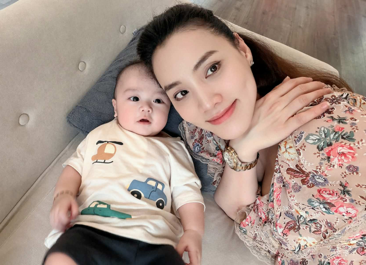 Con thứ ba kháu khỉnh của Trang Nhung và chồng đạo diễn - 8