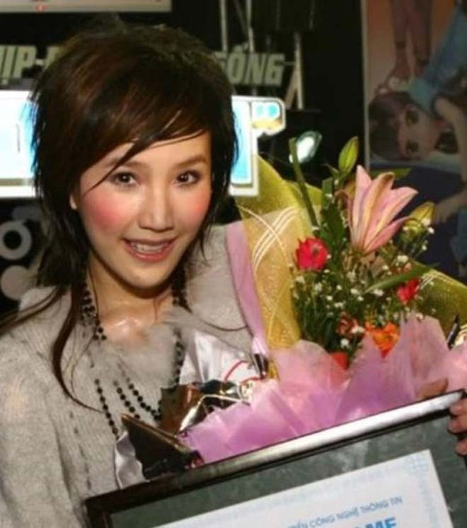 Bảo Thy là một trong những nghệ sĩ tiên phong của dòng nhạc teen-pop Việt Nam. Cô bắt đầu được biết đến rộng rãi từ cuộc thi Miss Audition 2006 với những bản hit đình đám như Please Tell Me Why và 10 Minutes.