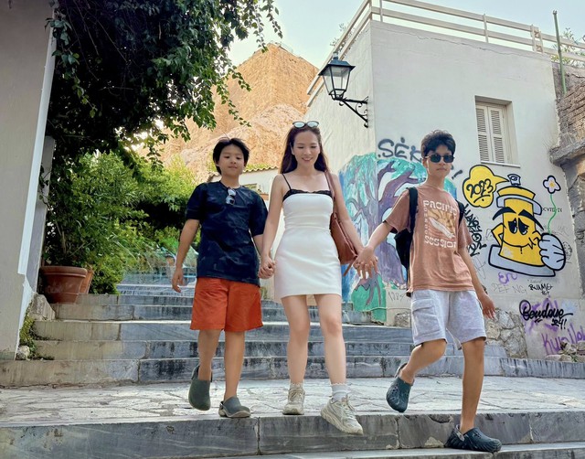 BTV Đan Lê chia sẻ về hành trình buông bỏ những kỳ vọng đặt lên con - 3