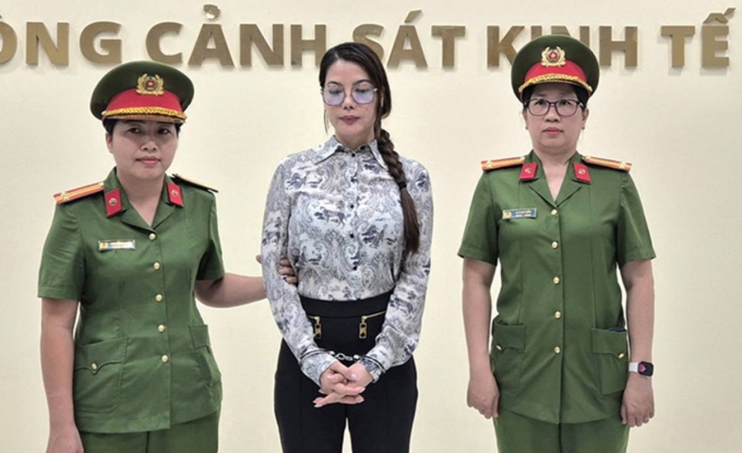 Diễn viên Trương Ngọc Ánh bị bắt - 1