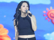 Thời trang - Bảo Anh bị chê mặc xuề xòa, "thiếu tôn trọng khán giả"