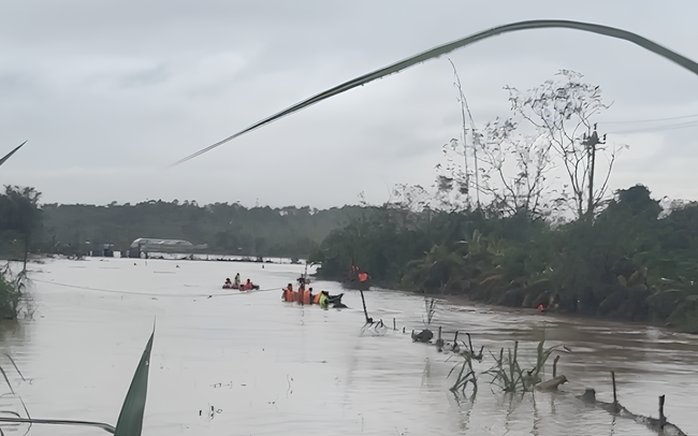 Mưa lũ lịch sử ở miền Trung khiến 35 người chết, mất tích