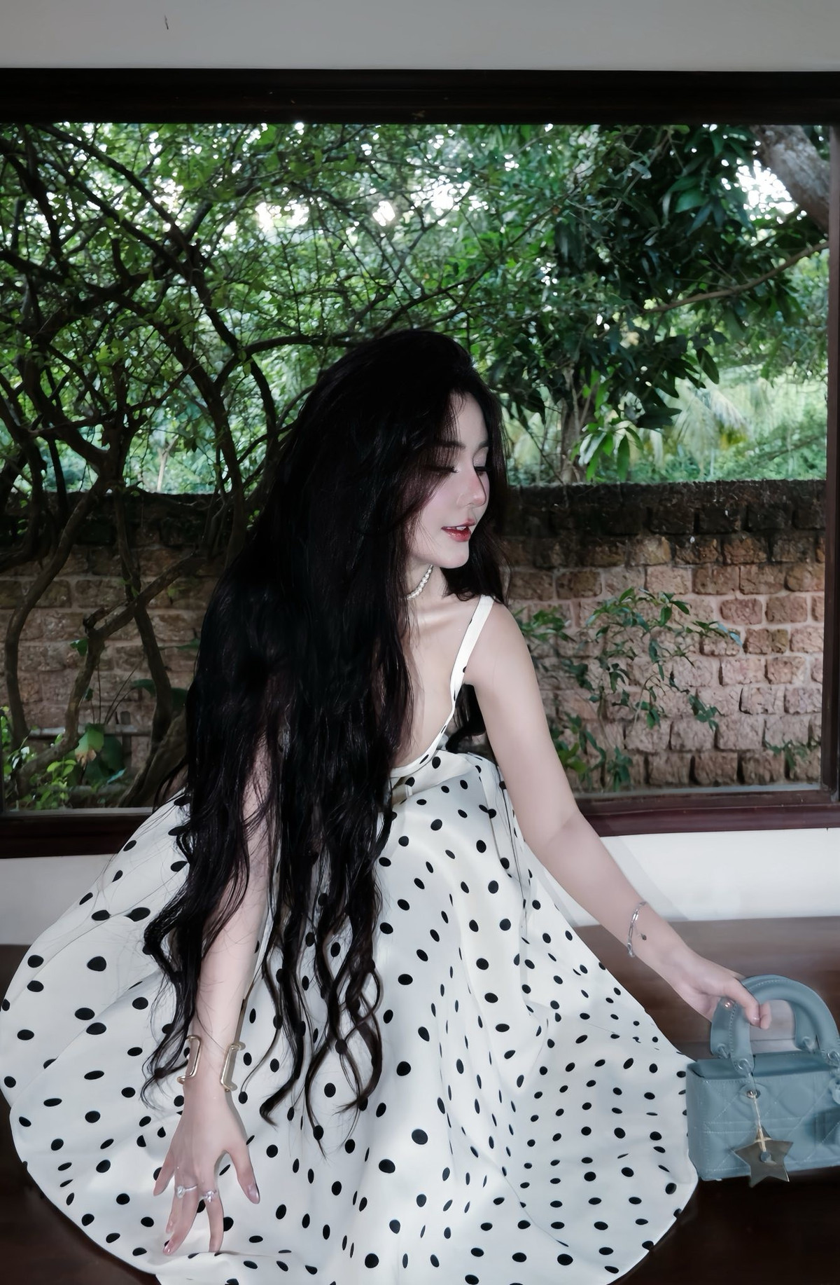 Nhan sắc như búp bê của amp;#34;đệ nhất hot girl Sài Gònamp;#34; Võ Ngọc Trân - 6