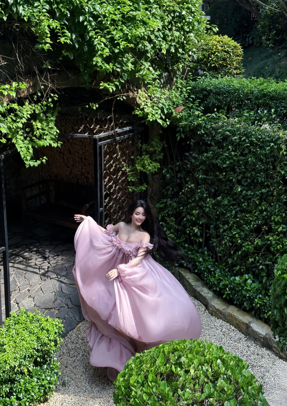 Nhan sắc như búp bê của amp;#34;đệ nhất hot girl Sài Gònamp;#34; Võ Ngọc Trân - 8