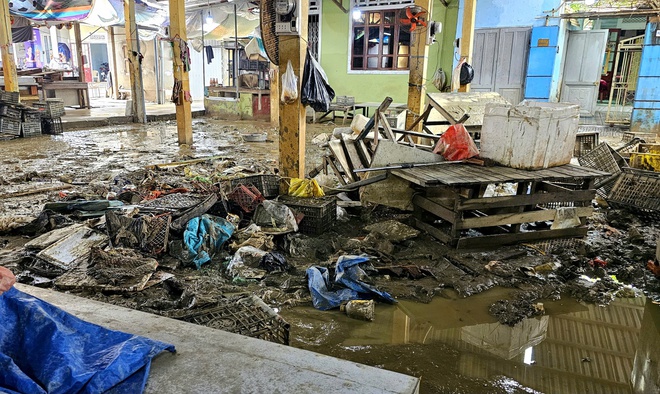 img src/upload/4-2025/images/2025-11-02/1762053248-nguoi-dan-pho-co-ven-song-o-hue-khoi-phuc-sinh-ke-sau-lu-lich-su-5-64456-width660height395.jpg width660 /