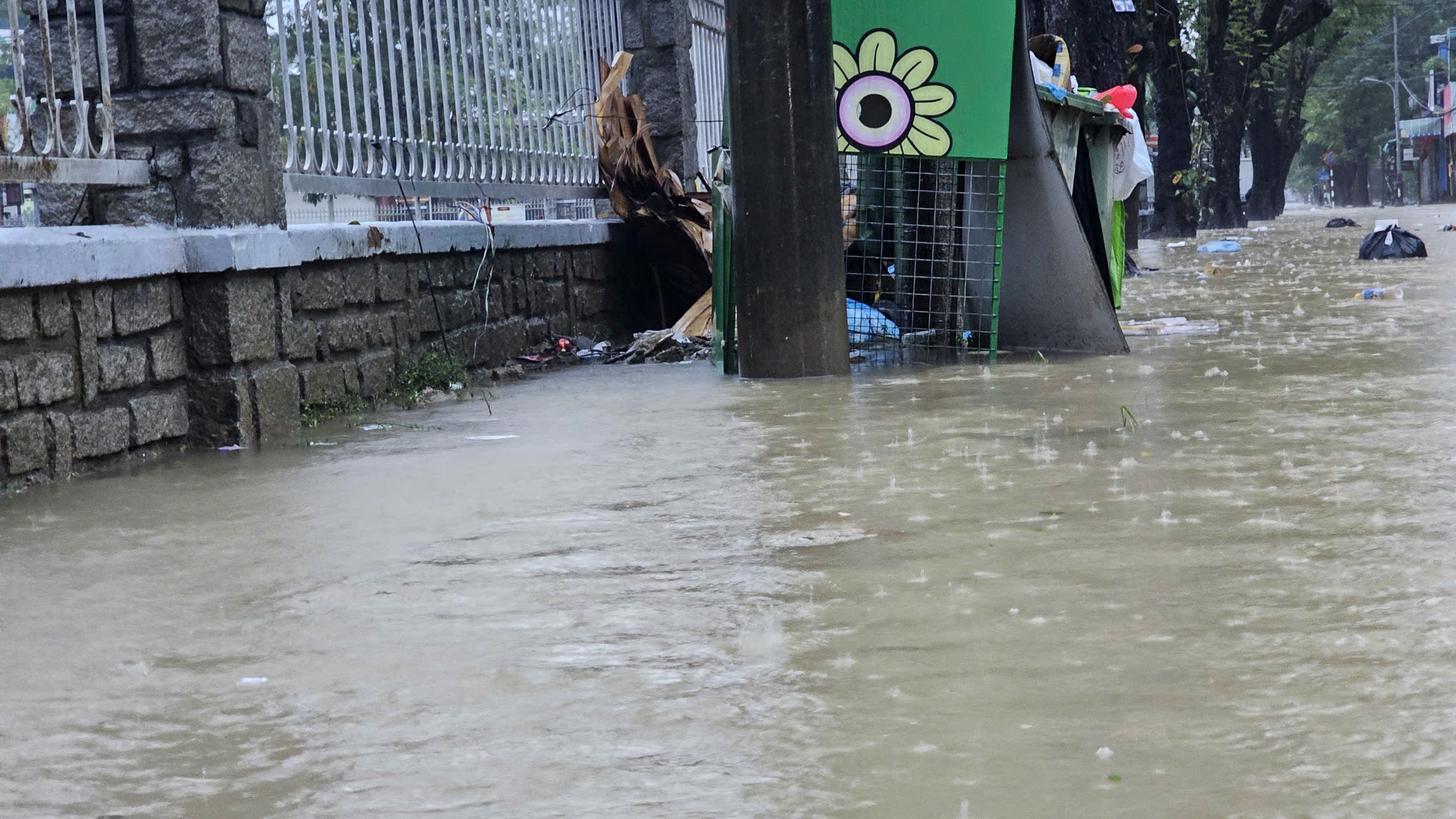 Đường Nguyễn Khuyến.