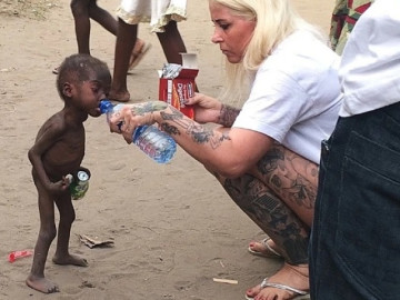 Cuộc đời mới của cậu bé trong bức ảnh chấn động thế giới