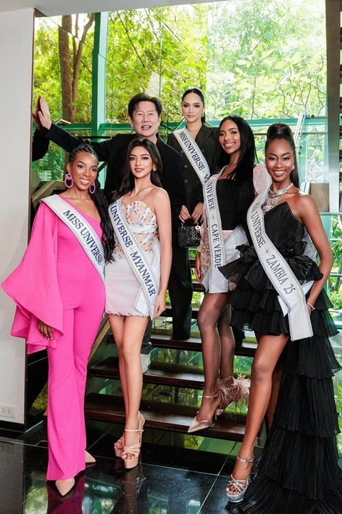 Mỹ nhân Chile đẹp như búp bê khiến Hương Giang phải amp;#34;dè chừngamp;#34; - 10