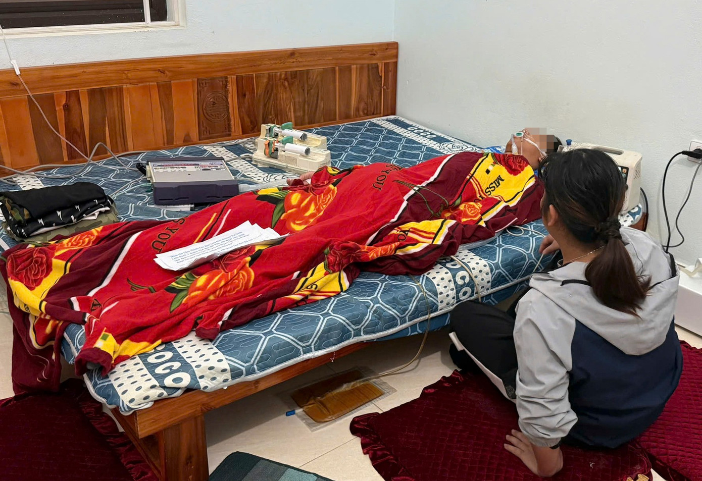 Nam sinh bị nhóm bạn cùng trường đánh đến nguy kịch vẫn hôn mê.