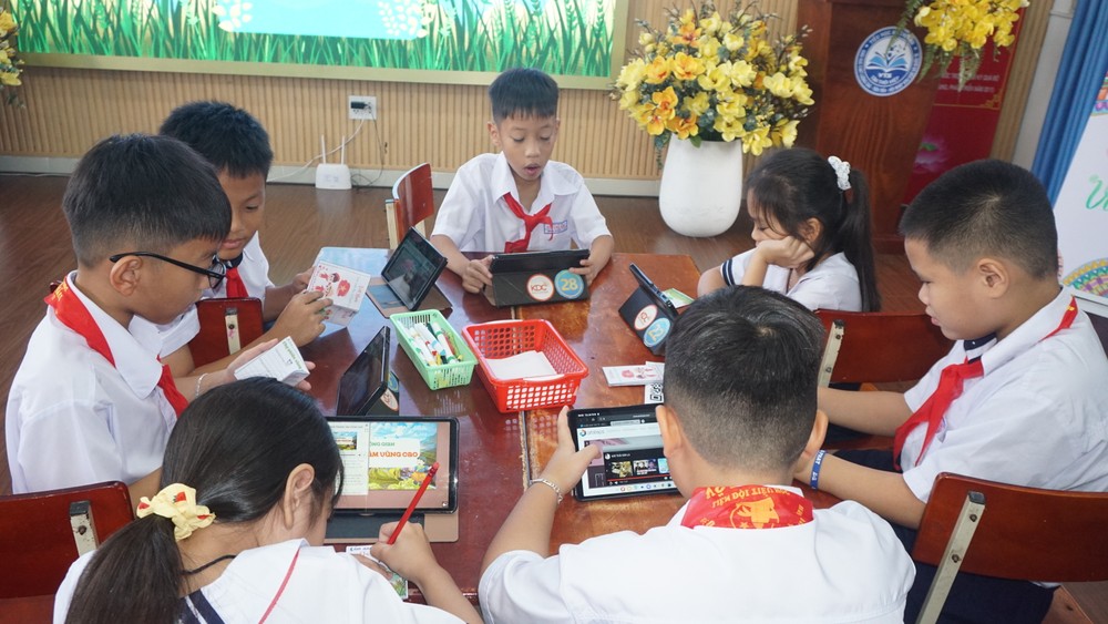 Học sinh Trường Tiểu học Võ Thị Sáu, phường Tân Thới Hiệp, TP.HCM trong một giờ học. Ảnh minh hoạ: NGUYỄN QUYÊN