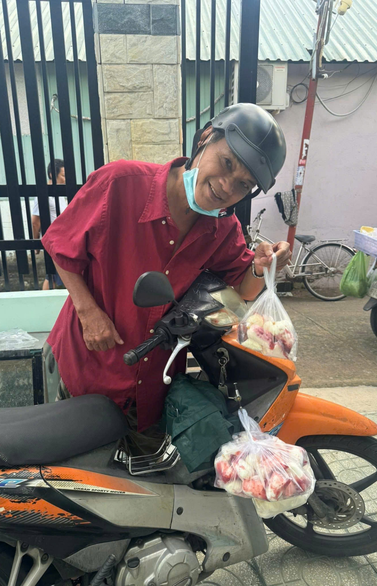 Nghệ sĩ Mai Trần sống thanh thản, cố gắng không nghĩ ngợi ở những ngày tháng cuối đời.