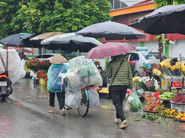 Miền Bắc mưa nhỏ trước khi chuyển nắng đến hết tuần này. Ảnh: Tuấn Anh