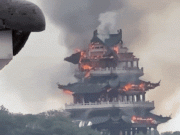 Clip Eva - Chùa cổ 1500 tuổi ở Trung Quốc bốc cháy dữ dội