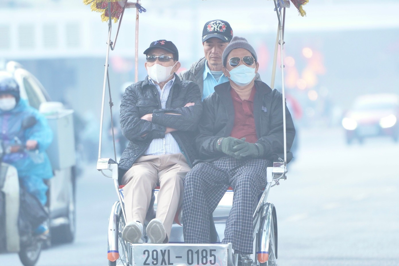 Hà Nội ô nhiễm không khí nghiêm trọng trong sáng nay (15/11). Ảnh minh hoạ.