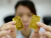 Tin tức - Giá vàng bất ngờ "rơi tự do"