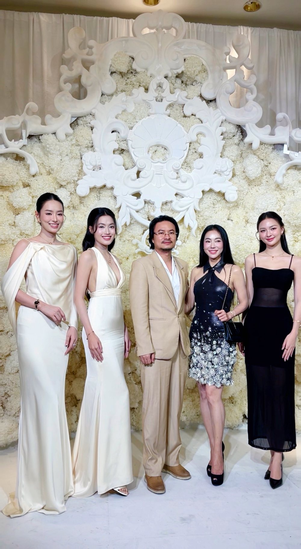 Vợ chồng Khánh Vân cùng dàn sao dự đám cưới Tâm Như - 8