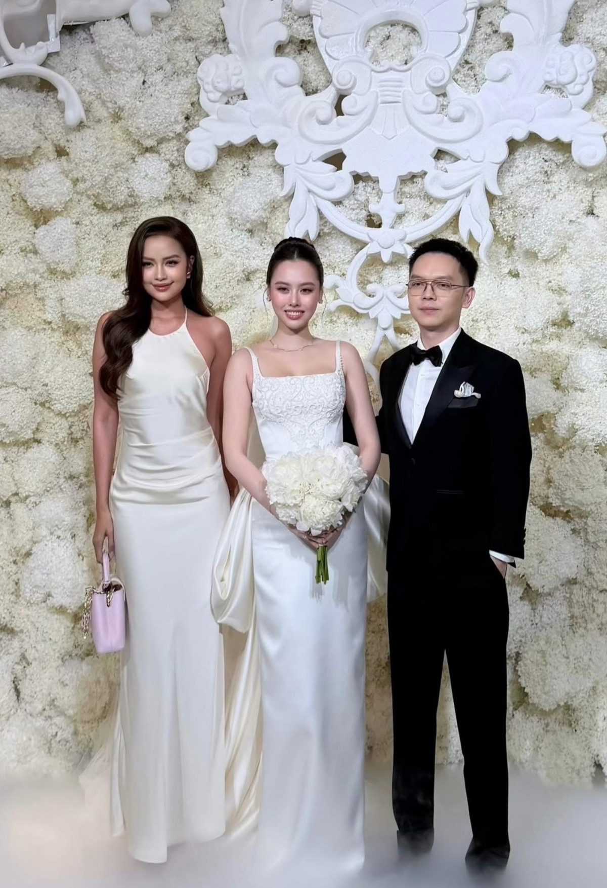 Vợ chồng Khánh Vân cùng dàn sao dự đám cưới Tâm Như - 2