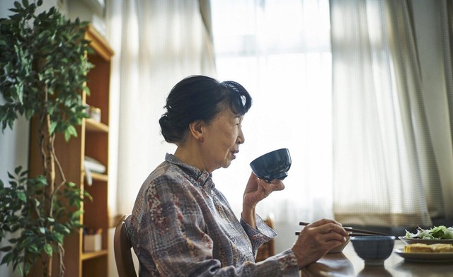 Sau hơn một năm ở viện dưỡng lão, tôi tin rằng điều quan trọng nhất của người già không phải sống chung với con cái hay ở nhà to, mà là được sống thoải mái, vui vẻ. Ảnh minh họa