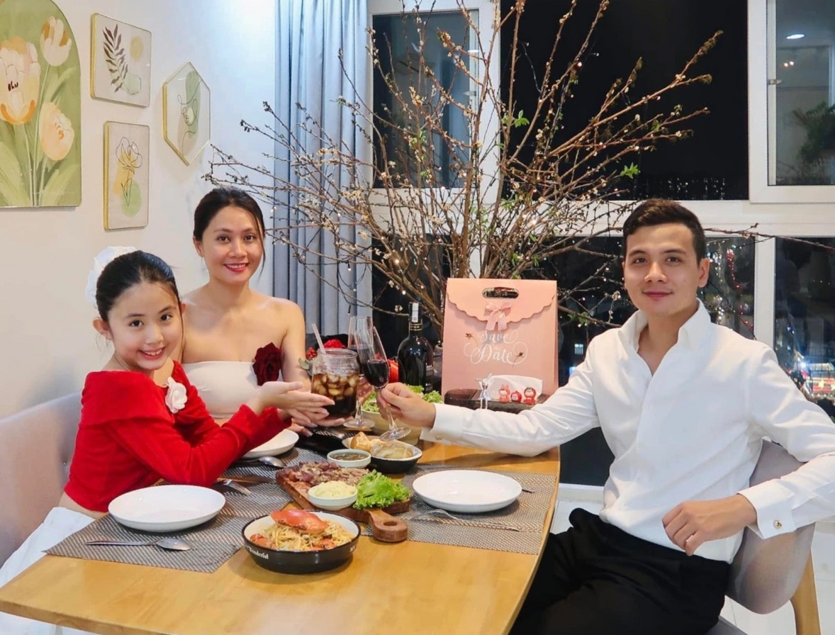 Cuộc sống của Thanh Hiền bên chồng 9X - 8