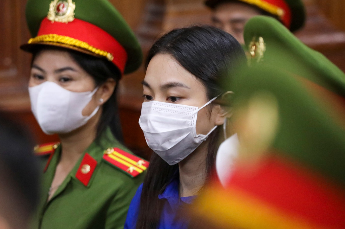 Bị cáo Thùy Tiên là người chịu trách nhiệm chính trong việc quảng bá, giới thiệu sản phẩm kẹo Kera để bán cho người tiêu dùng và đại diện cho nhãn hàng Kera tham gia các sự kiện, hoạt động của Công ty Chị Em Rọt.