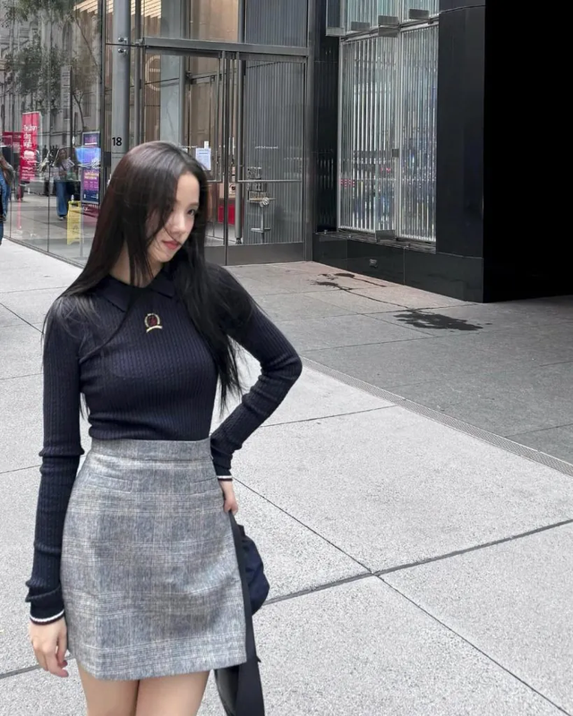 Chị cả BLACPINK nhận vô vàn lời khen về phong cách thời trang đơn giản, gọn gàng nhưng cực kỳ hiệu quả.