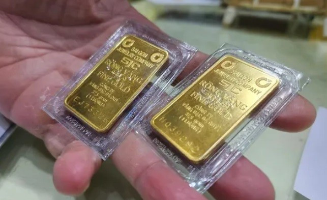 Giá vàng miếng SJC quanh mốc 150 triệu đồng/lượng.