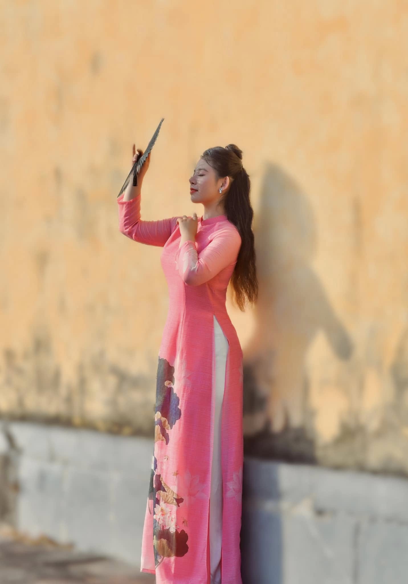 Con gái Thanh Thanh Hiền 21 tuổi có nhan sắc nữ tính với mái tóc dài dịu dàng không thua kém mẹ - 10