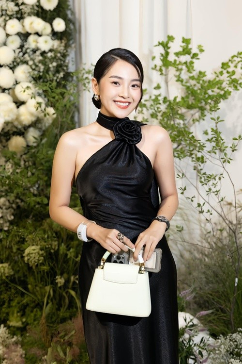 Lê Tam Triều Dâng nổi tiếng từ sớm, giờ ra sao? - 10