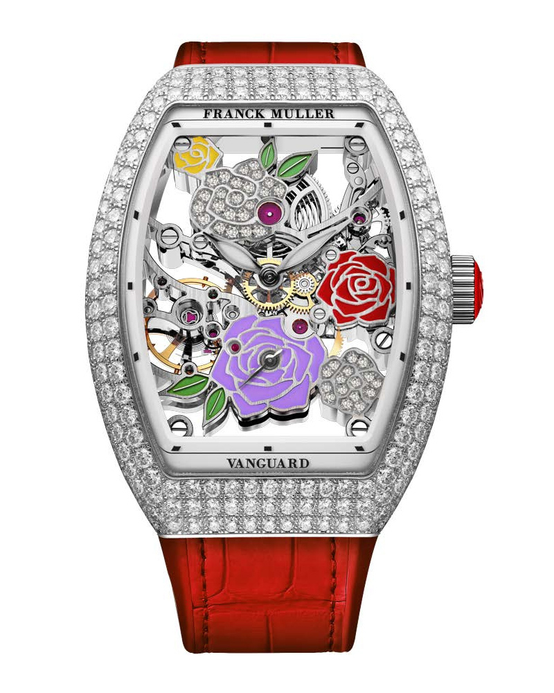Nổi bật trên tay cô là đồng hồ Franck Muller dòng Vanguard Skeleton Rose 36.400 USD (961 triệu đồng), làm từ thép không gỉ, đính 313 viên kim cương nặng tổng cộng 3,14 carat, sử dụng mặt kính sapphire, dây đeo da cá sấu khâu thủ công, chống nước ở độ sâu 30 mét.
