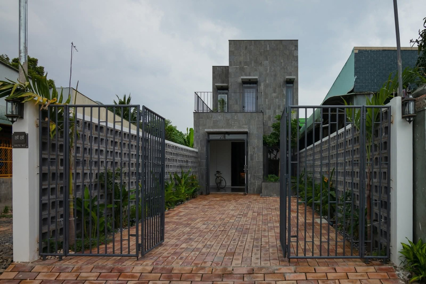 Mẫu nhà nhỏ cho người thích phong cách thô mộc - 1