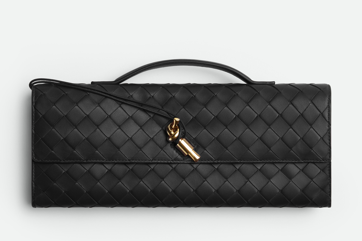 Đồ hiệu tiền tỷ của Phan Minh Huyền trong amp;#34;Cách em 1 milimetamp;#34; - 6