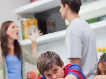 Ly hôn rồi, anh ta vẫn dùng kế bẩn để mua chuộc con và đẩy tôi vào cảnh túng quẫn