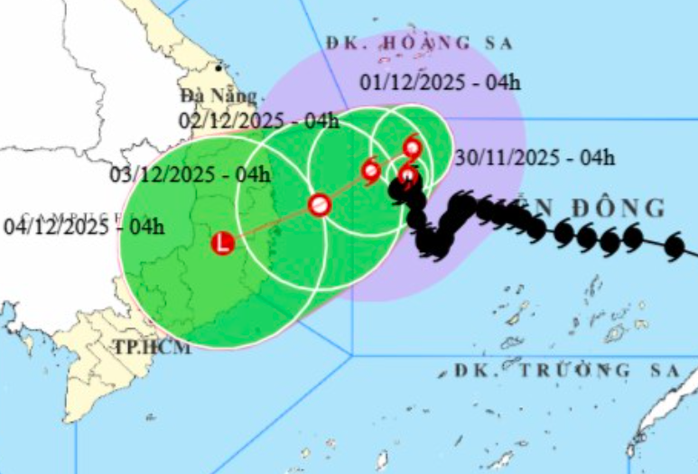 Dự báo hướng di chuyển của bão số 15 lúc 4 giờ ngày 30-1. Ảnh: Trung tâm Dự báo khí tượng thủy văn quốc gia